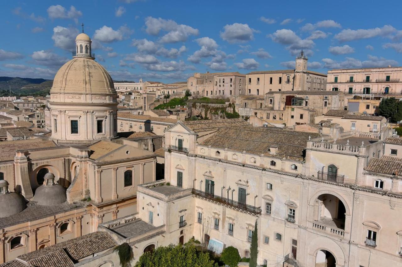 Palazzo Trigona Dependance Noto Exterior foto