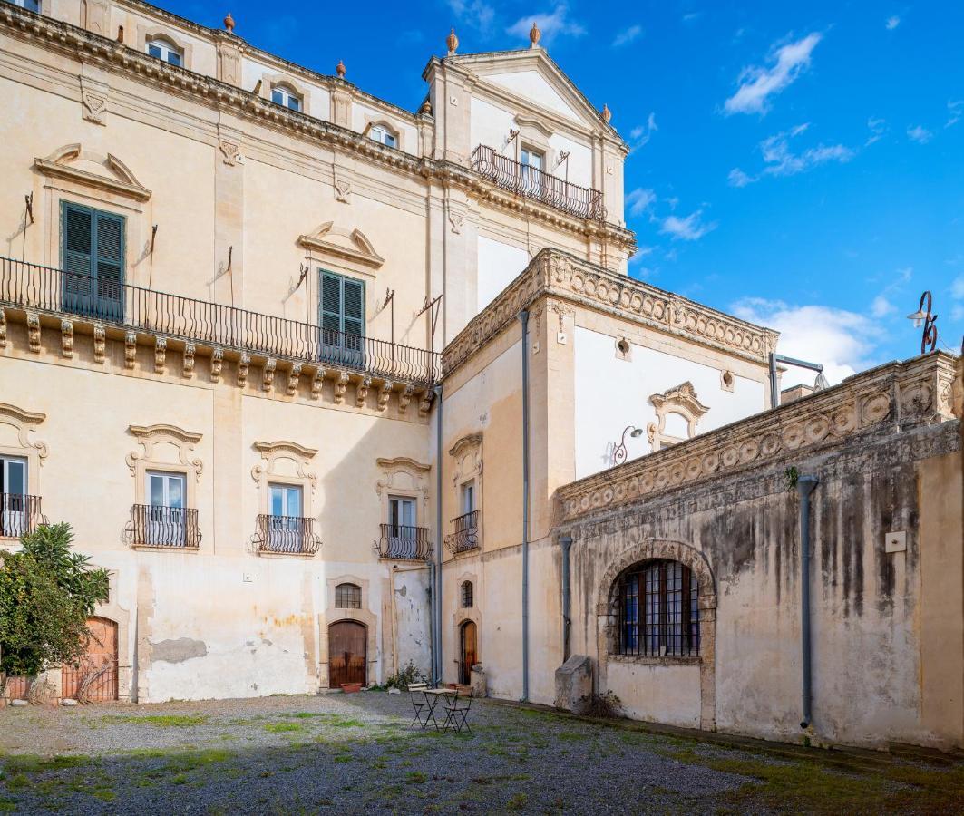 Palazzo Trigona Dependance Noto Exterior foto