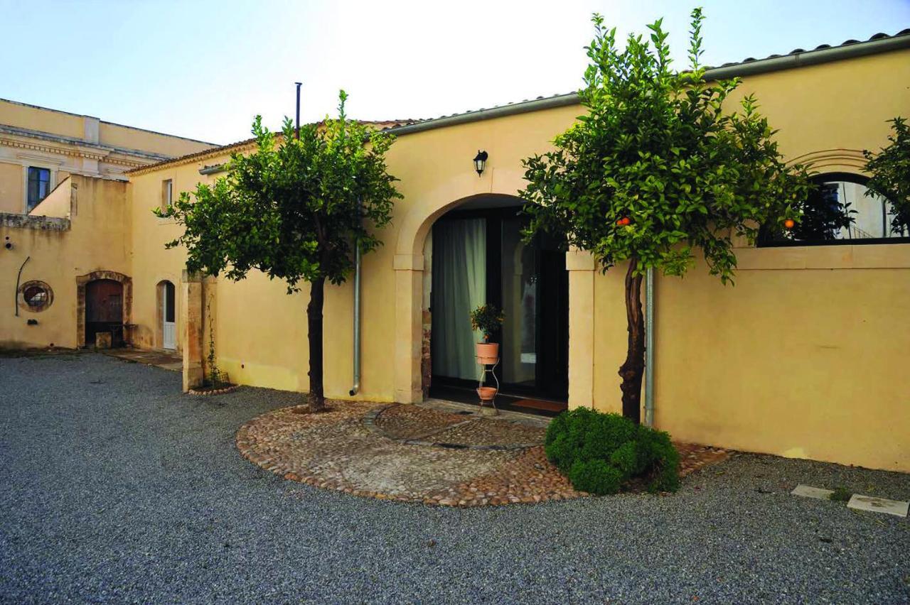 Palazzo Trigona Dependance Noto Exterior foto